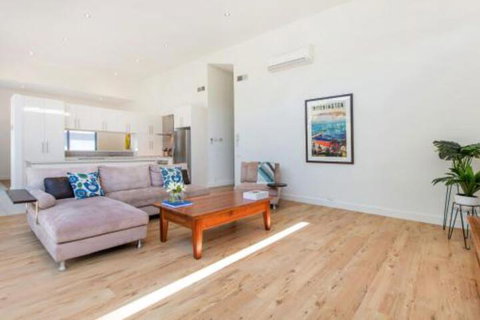PALM COURT RETREAT MORNINGTON - Accommodation NT 4