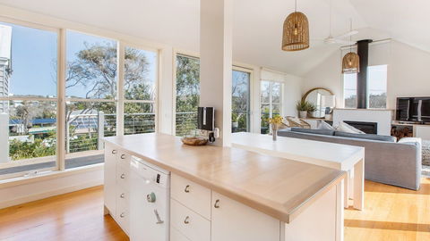 Dimmicks Retreat 300m To Beach - Accommodation NT 4