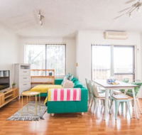 Simple Comfort 2bed1bath Unit in Meadowbank - NT Tourism