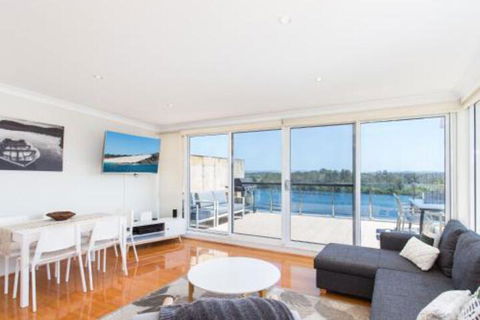 Regatta 19 - Accommodation NT 5