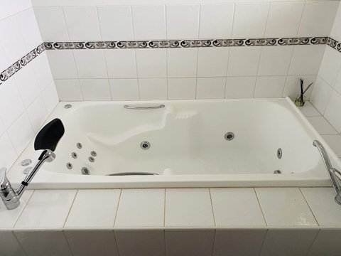 Yarragon 4 Bedroom House In Gippsland - Accommodation NT 2