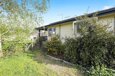 Yarragon 4 Bedroom House In Gippsland - Accommodation NT 1