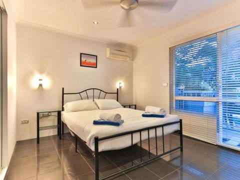 RED COWRIE 321atPALM COVE - Accommodation NT 1