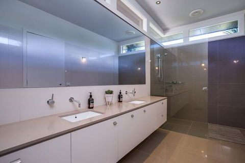 Kalina Retreat Tennis & Pool - Accommodation NT 3
