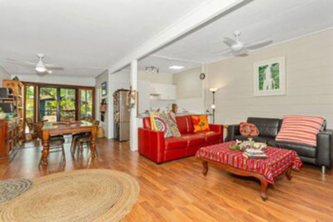 BEACH RETREAT - NT Tourism 0