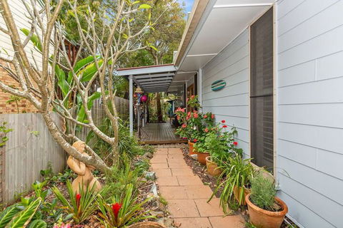 BEACH RETREAT - NT Tourism 1