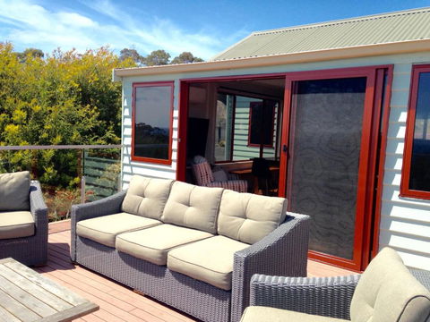 DOLPHIN LOOKOUT COTTAGE Amazing Views Of The Bay Of Fires - Accommodation NT 4