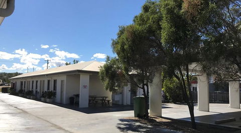 Collinsville Motel - Accommodation NT 0