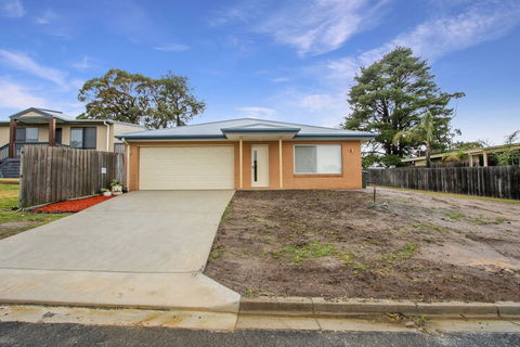 V & V Family Dream Away - Accommodation NT 1