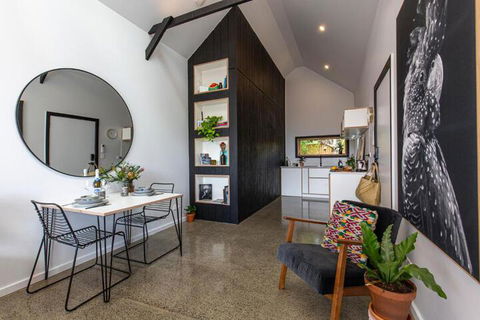 Nowra Studio Barn - NT Tourism 2