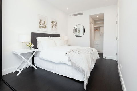Luxury Sydney Apartment - NT Tourism 5