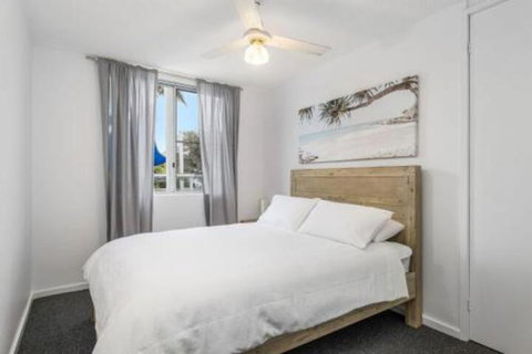 WAVES On MAIN 4 / 1 MAIN STREET - Accommodation NT 6