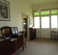 Claremont Farmhouse - Accommodation NT
