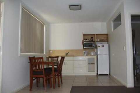 Hibernian Hotel - Accommodation NT 5