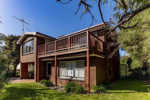 HIP NAUTIC 100 Metres To Beach - Accommodation NT 4
