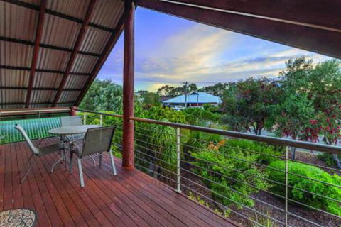 Swallows Nest - NT Tourism 0