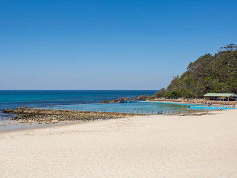 Debra Court 11 - Accommodation NT 6
