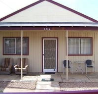 Aussie Bacon  Eggs Cottages - Accommodation NT