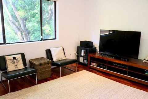 Spacious 3 Bedroom Apartment 20 Min To The CBD - Accommodation NT 4