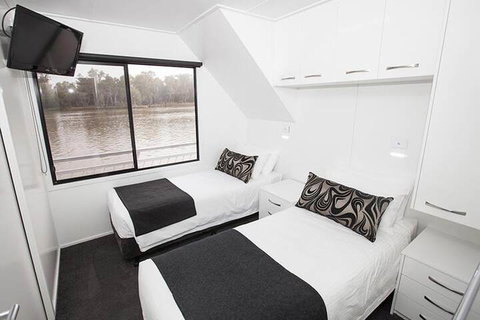 All Seasons Houseboats - Accommodation NT 3