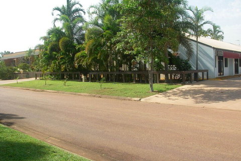 Ash Palms Motor Inn - Accommodation NT 4