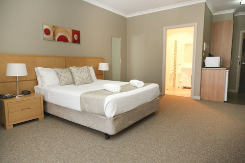 Centrepoint Apartments - Accommodation NT 4