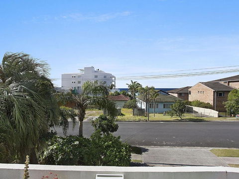 Ocean Palms Unit 2 The Entrance NSW - NT Tourism 5