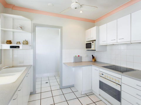 Oxley 8 At Tuncurry - Accommodation NT 3