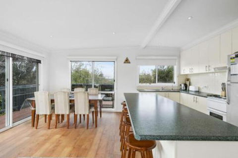 THE BEACH HIVE PET FRIENDLY (OUTSIDE ONLY) INLET SIDE - Accommodation NT 4