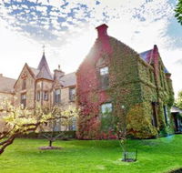 Overnewton Castle - Accommodation NT