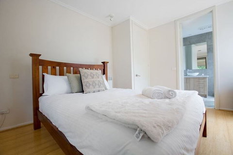 Comfy Holiday House With Pool@rosanna - Accommodation NT 4