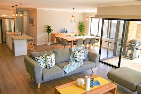 Amaroo - Accommodation NT 6