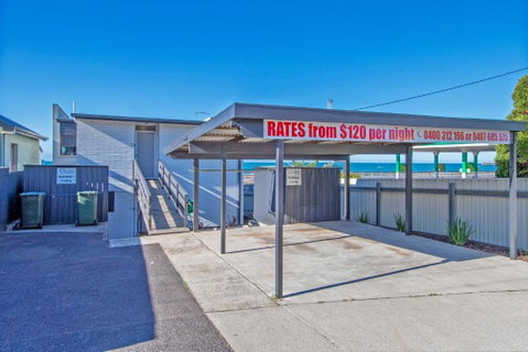 Aruba Apartments - Accommodation NT 3