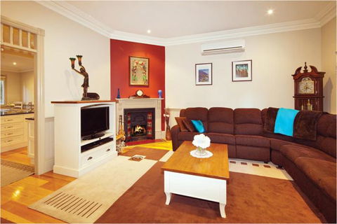 Brantwood Cottage Luxury Accommodation - Accommodation NT 3
