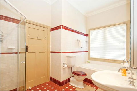 Brantwood Cottage Luxury Accommodation - Accommodation NT 1
