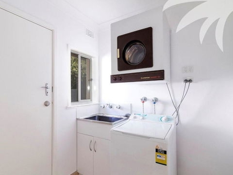 Picturesque Lizzie Palms 1 - Accommodation NT 4
