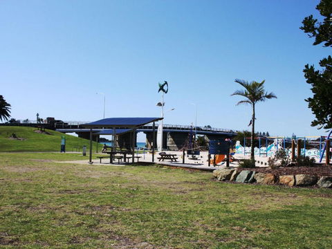 Tokelau 2 Tuncurry Townhouse - Accommodation NT 5
