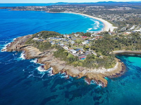 DAVIES STREET MOLLYMOOK 4 / 14 - Accommodation NT 1