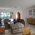 DAVIES STREET 3 / 14 MOLLYMOOK - Accommodation NT 0
