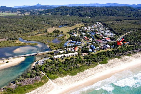 Absolute Beachfront At Hastings - Accommodation NT 6