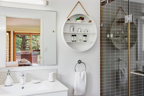 Ravensbourne Escape Tree Tops - Accommodation NT 3