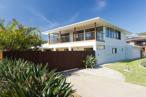 The Beach House At One Mile 6 Burrawong - Accommodation NT 7