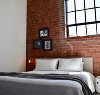 Stylish Warehouse Conversion in Heart of Fitzroy - Accommodation NT