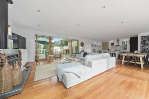 Blairgowrie Beach Villa - Accommodation NT 0