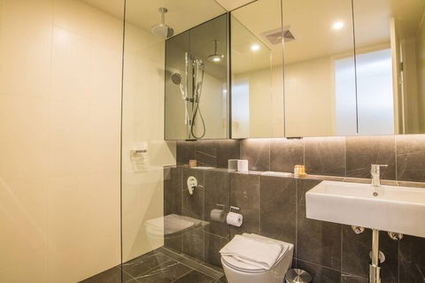 Modern 2bed2bath APT At Neutral Bayparking+wifi - NT Tourism 5