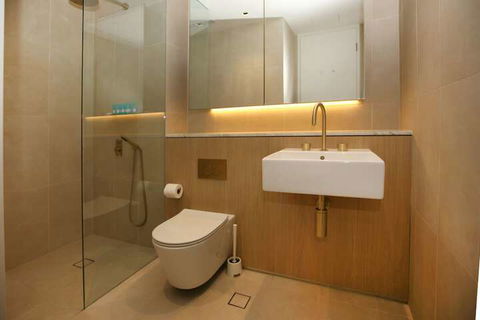 Top Notch 1 Bedroom 201 CALIBRE - NT Tourism 3