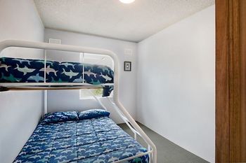 Dolphin Court 15 - NT Tourism 6