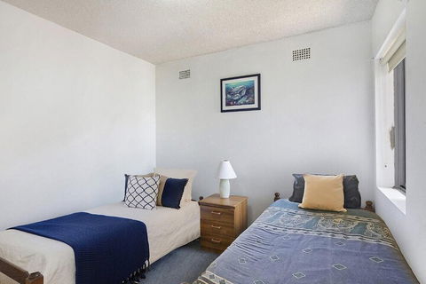 Dolphin Court 12 - NT Tourism 5