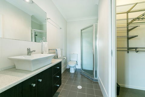 Redcliffe Holiday Accommodation - NT Tourism 7
