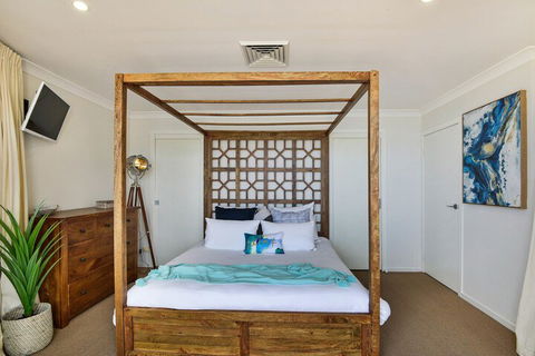 JoeAnne At Blue Bay Absolute Beachfront - NT Tourism 7